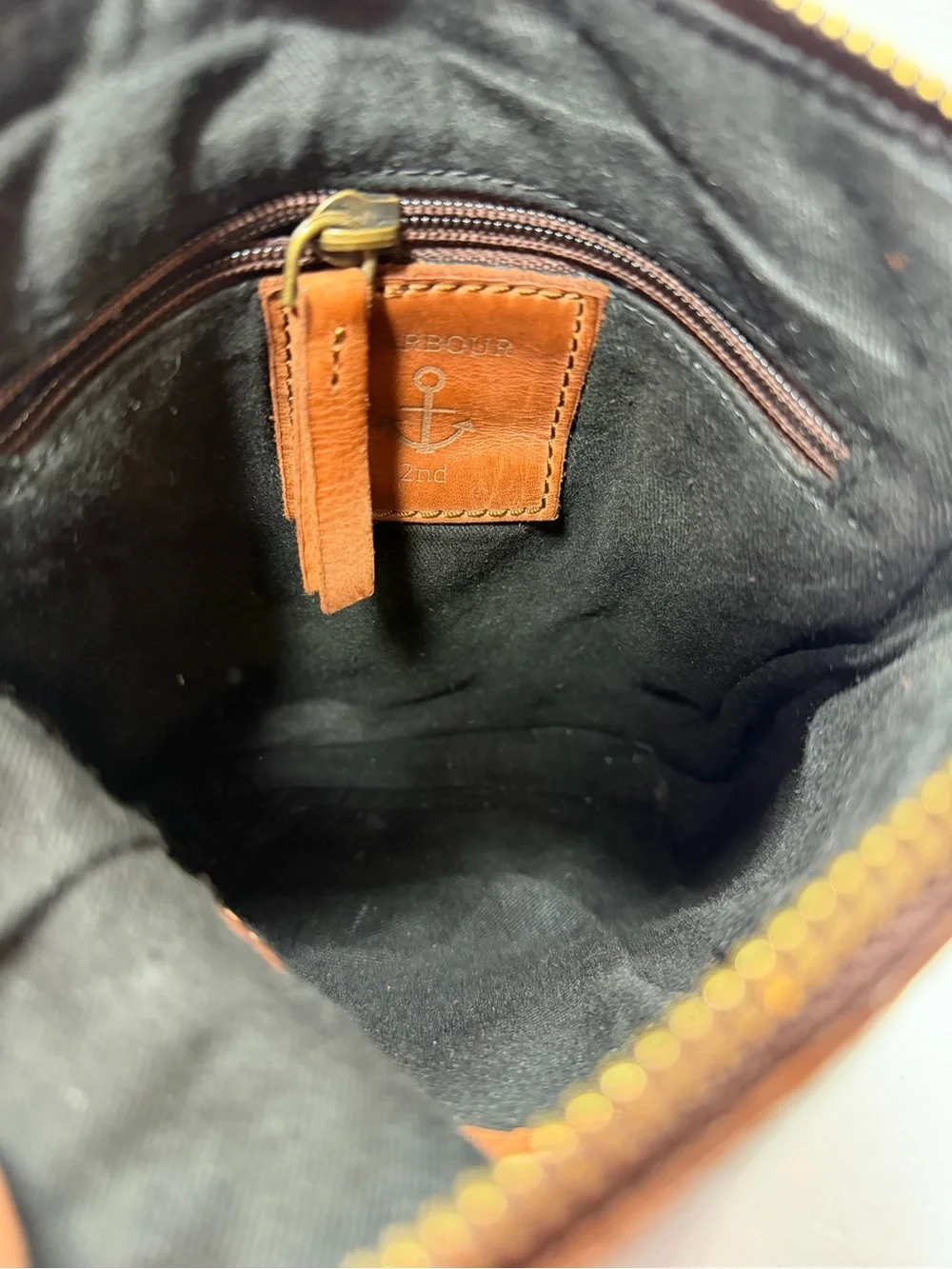 Harbour 2nd Leather Crossbody Shoulder Bag Purse  Leather COGNAC BROWN